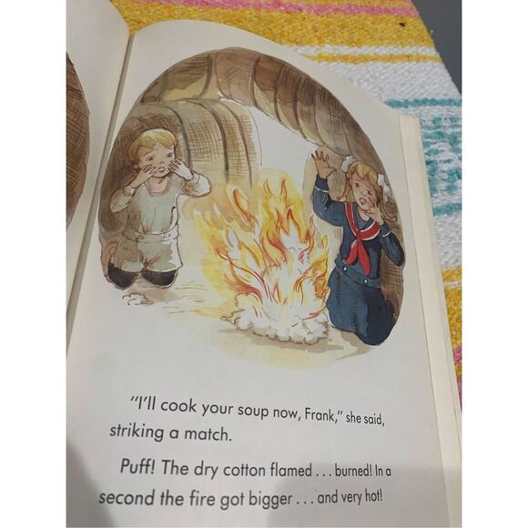 Jennie and the Black Stockings (Book for Early Readers) - Hardcover - GOOD - Picture 4 of 5